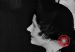 Standbild Königin Mutter London England Vereinigtes Königreich, 1937, aus Sekunde 16 historischem Filmmaterial Videoclip 65675068284