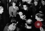 Standbild Königin Mutter London England Vereinigtes Königreich, 1937, aus Sekunde 24 historischem Filmmaterial Videoclip 65675068284