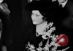 Standbild Königin Mutter London England Vereinigtes Königreich, 1937, aus Sekunde 29 historischem Filmmaterial Videoclip 65675068284