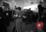 Immagine di Raffinato ristorante di Praga Praga Cecoslovacchia, 1938, secondo 47 filmato di repertorio 65675068294