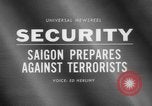 Immagine di Controlli di sicurezza Saigon Vietnam, 1967, secondo 17 filmato di repertorio 65675068299