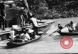 Immagine di Controlli di sicurezza Saigon Vietnam, 1967, secondo 36 filmato di repertorio 65675068299