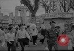 Immagine di Controlli di sicurezza Saigon Vietnam, 1967, secondo 52 filmato di repertorio 65675068299