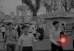 Immagine di Controlli di sicurezza Saigon Vietnam, 1967, secondo 54 filmato di repertorio 65675068299