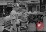 Immagine di Controlli di sicurezza Saigon Vietnam, 1967, secondo 60 filmato di repertorio 65675068299