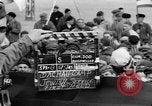 Image services religieux juif Dachau Allemagne, 1945, de la seconde 14 séquences d'archives historiques vidéo 65675068322