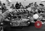Image services religieux juif Dachau Allemagne, 1945, de la seconde 15 séquences d'archives historiques vidéo 65675068322