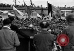 Image services religieux juif Dachau Allemagne, 1945, de la seconde 27 séquences d'archives historiques vidéo 65675068322