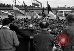 Image services religieux juif Dachau Allemagne, 1945, de la seconde 55 séquences d'archives historiques vidéo 65675068322