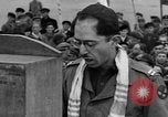 Immagine di Ebraica servizi religiosi Dachau Germania, 1945, secondo 41 filmato di repertorio 65675068323