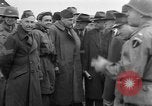 Image LES membres DU congrès AMÉRICAIN voient le camp de concentration de Buchenwald Weimar en Allemagne, 1945, de la seconde 5 séquences d'archives historiques vidéo 65675068326