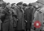 Image LES membres DU congrès AMÉRICAIN voient le camp de concentration de Buchenwald Weimar en Allemagne, 1945, de la seconde 8 séquences d'archives historiques vidéo 65675068326