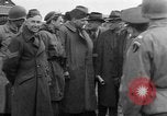 Image LES membres DU congrès AMÉRICAIN voient le camp de concentration de Buchenwald Weimar en Allemagne, 1945, de la seconde 9 séquences d'archives historiques vidéo 65675068326