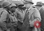 Image LES membres DU congrès AMÉRICAIN voient le camp de concentration de Buchenwald Weimar en Allemagne, 1945, de la seconde 25 séquences d'archives historiques vidéo 65675068326