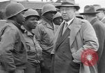 Image LES membres DU congrès AMÉRICAIN voient le camp de concentration de Buchenwald Weimar en Allemagne, 1945, de la seconde 26 séquences d'archives historiques vidéo 65675068326