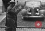 Image LES membres DU congrès AMÉRICAIN voient le camp de concentration de Buchenwald Weimar en Allemagne, 1945, de la seconde 31 séquences d'archives historiques vidéo 65675068326