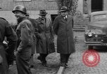 Image LES membres DU congrès AMÉRICAIN voient le camp de concentration de Buchenwald Weimar en Allemagne, 1945, de la seconde 55 séquences d'archives historiques vidéo 65675068326
