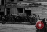 Immagine di Civili Duisburg Germania, 1945, secondo 8 filmato di repertorio 65675068327