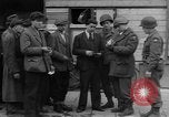 Immagine di Civili Duisburg Germania, 1945, secondo 49 filmato di repertorio 65675068327