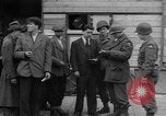 Immagine di Civili Duisburg Germania, 1945, secondo 53 filmato di repertorio 65675068327