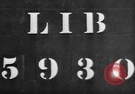 Standbild gepanzerten Spalten Dinkelsbühl Deutschland, 1945, aus Sekunde 1 historischem Filmmaterial Videoclip 65675068330