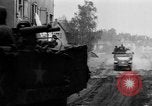 Standbild gepanzerten Spalten Dinkelsbühl Deutschland, 1945, aus Sekunde 9 historischem Filmmaterial Videoclip 65675068330