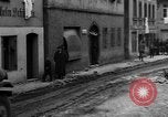 Standbild gepanzerten Spalten Dinkelsbühl Deutschland, 1945, aus Sekunde 16 historischem Filmmaterial Videoclip 65675068330