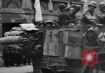 Standbild gepanzerten Spalten Dinkelsbühl Deutschland, 1945, aus Sekunde 30 historischem Filmmaterial Videoclip 65675068330