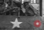 Standbild gepanzerten Spalten Dinkelsbühl Deutschland, 1945, aus Sekunde 61 historischem Filmmaterial Videoclip 65675068330