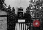 Standbild Kaplan Deggendorf Deutschland, 1945, aus Sekunde 6 historischem Filmmaterial Videoclip 65675068331