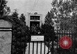 Standbild Kaplan Deggendorf Deutschland, 1945, aus Sekunde 7 historischem Filmmaterial Videoclip 65675068331