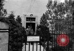 Standbild Kaplan Deggendorf Deutschland, 1945, aus Sekunde 11 historischem Filmmaterial Videoclip 65675068331