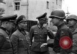Standbild Kaplan Deggendorf Deutschland, 1945, aus Sekunde 26 historischem Filmmaterial Videoclip 65675068331
