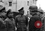 Standbild Kaplan Deggendorf Deutschland, 1945, aus Sekunde 28 historischem Filmmaterial Videoclip 65675068331