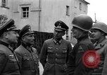 Standbild Kaplan Deggendorf Deutschland, 1945, aus Sekunde 30 historischem Filmmaterial Videoclip 65675068331