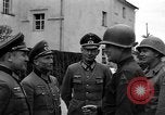 Standbild Kaplan Deggendorf Deutschland, 1945, aus Sekunde 31 historischem Filmmaterial Videoclip 65675068331