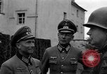 Standbild Kaplan Deggendorf Deutschland, 1945, aus Sekunde 40 historischem Filmmaterial Videoclip 65675068331