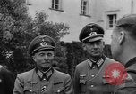 Standbild Kaplan Deggendorf Deutschland, 1945, aus Sekunde 49 historischem Filmmaterial Videoclip 65675068331
