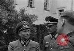 Standbild Kaplan Deggendorf Deutschland, 1945, aus Sekunde 51 historischem Filmmaterial Videoclip 65675068331