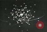 Standbild Struktur des Atoms zu den Kindern erklärt Kanada, 1948, aus Sekunde 7 historischem Filmmaterial Videoclip 65675068343