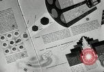Standbild Struktur des Atoms zu den Kindern erklärt Kanada, 1948, aus Sekunde 23 historischem Filmmaterial Videoclip 65675068343