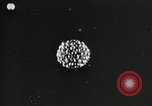 Standbild Struktur des Atoms zu den Kindern erklärt Kanada, 1948, aus Sekunde 58 historischem Filmmaterial Videoclip 65675068343