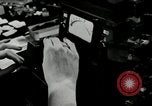 Standbild radioaktive Isotope Kanada, 1948, aus Sekunde 32 historischem Filmmaterial Videoclip 65675068346