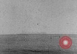 Image British navire torpillé et coulé Première Guerre Mondiale Théâtre européen, 1917, de la seconde 37 séquences d'archives historiques vidéo 65675068362