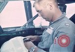 Image Équipage de B-52D aircraft en Thaïlande, 1970, de la seconde 26 séquences d'archives historiques vidéo 65675068366