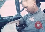 Image Équipage de B-52D aircraft en Thaïlande, 1970, de la seconde 28 séquences d'archives historiques vidéo 65675068366