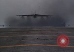 Standbild B-52D Stratofortress Thailand, 1970, aus Sekunde 35 historischem Filmmaterial Videoclip 65675068367