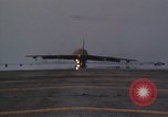 Standbild Crew von B-52D Flugzeuge Thailand, 1970, aus Sekunde 38 historischem Filmmaterial Videoclip 65675068368