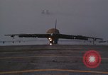 Standbild Crew von B-52D Flugzeuge Thailand, 1970, aus Sekunde 55 historischem Filmmaterial Videoclip 65675068368