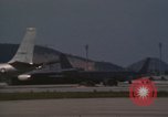 Standbild KC-135A Stratotanker Thailand, 1970, aus Sekunde 56 historischem Filmmaterial Videoclip 65675068369